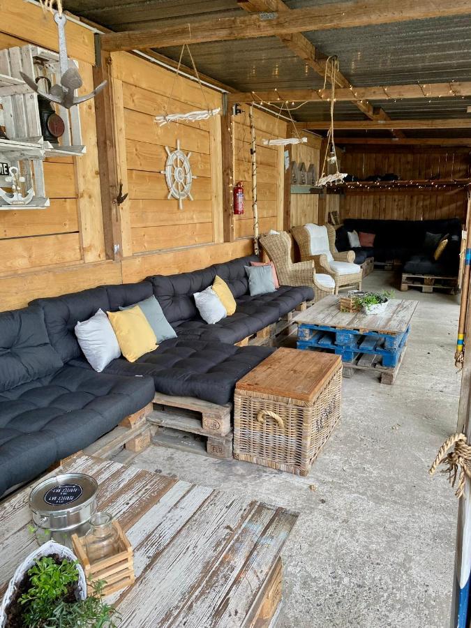 Tiny House Ems Im Pier9 Tiny House Hotel Hamm  Bagian luar foto